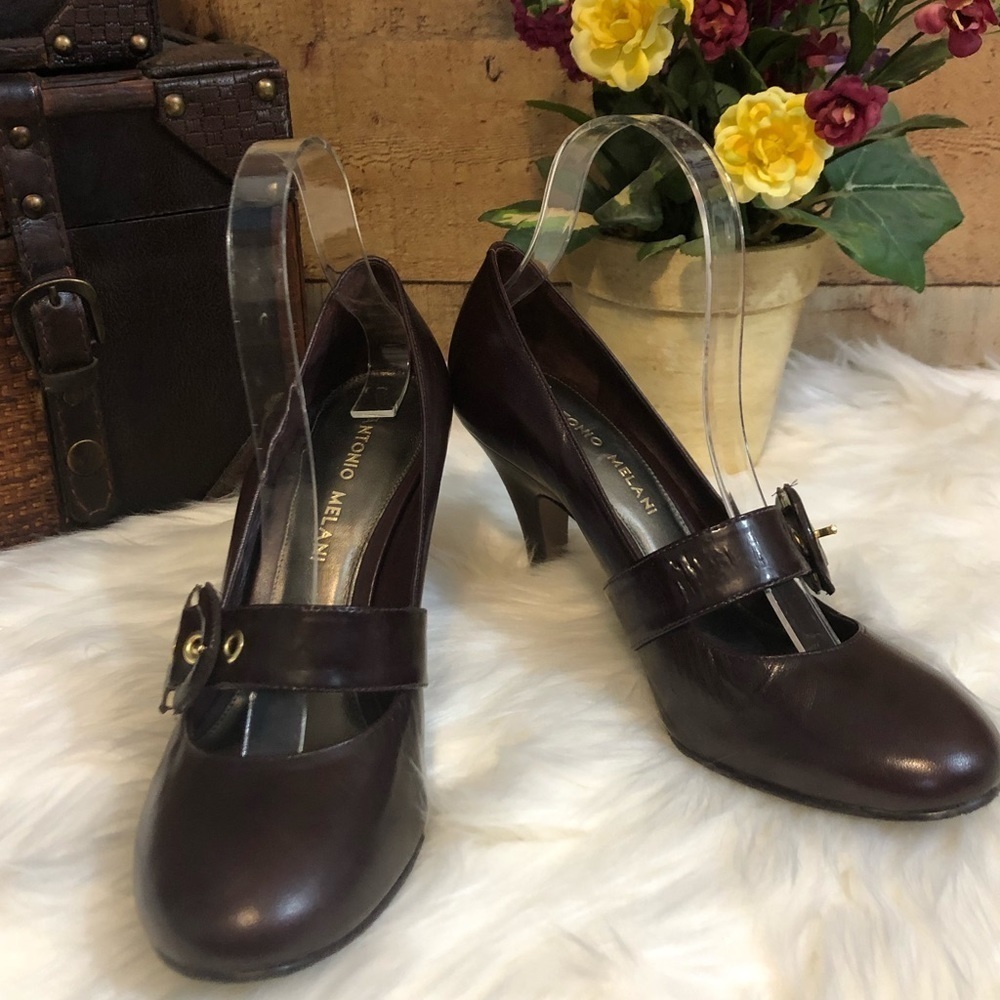 Antonio Melanie Brown Cross Buckle Pumps Size 8M - Picture 9 of 10